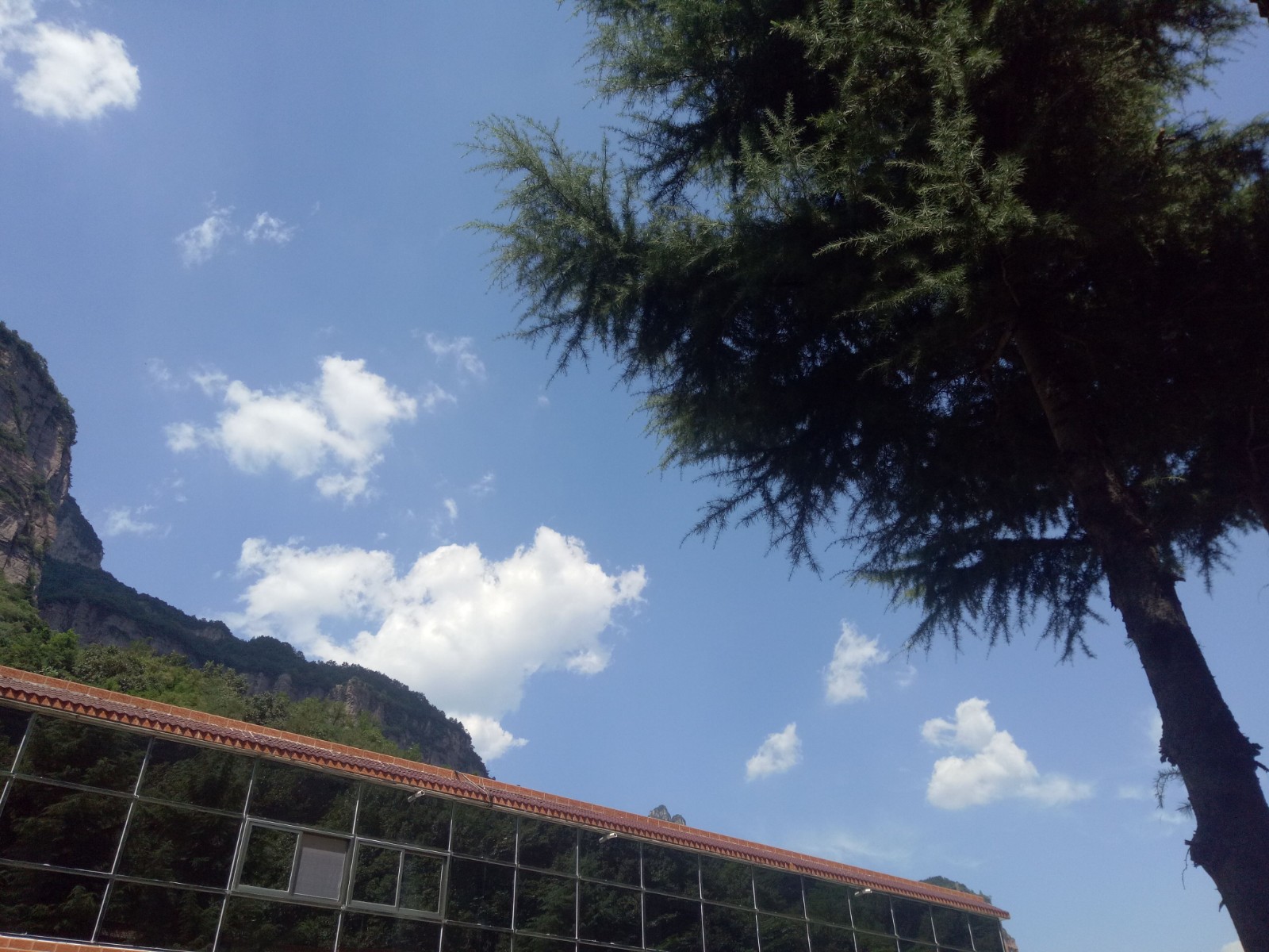 廠(chǎng)外外景